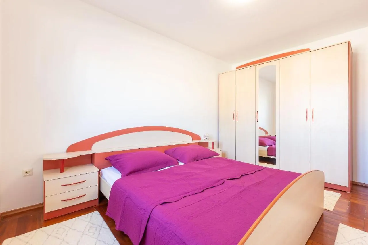 Apartament Nika Aparment With Large Balcony And Bbq Zadar